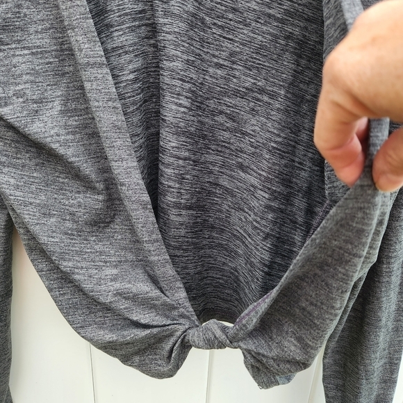 SO Open Back Cropped Long Sleeve Top - Picture 5 of 6